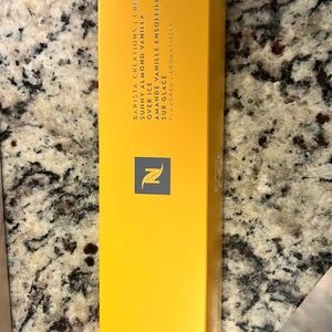 Nespresso Barista Creations Sunny Almond Vanilla Over Ice Coffee Pods